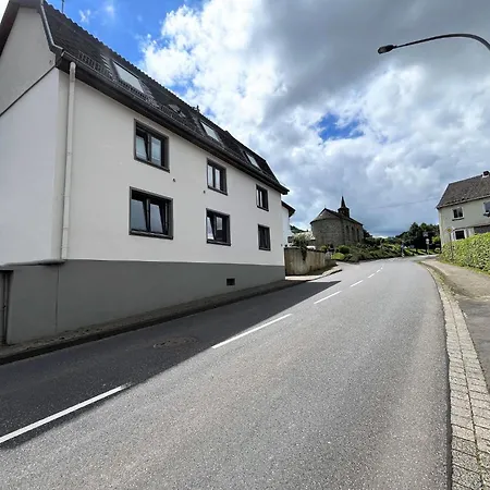 Nuerburgblick By Interhome